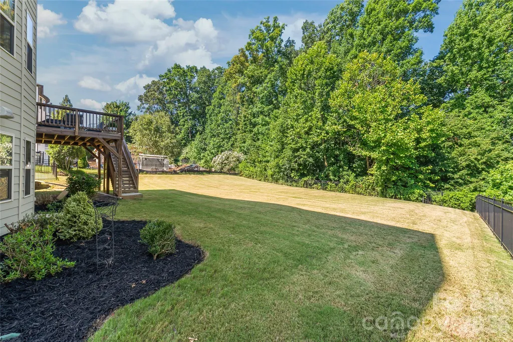 1406 Laurel Hill Drive Waxhaw NC 28173
