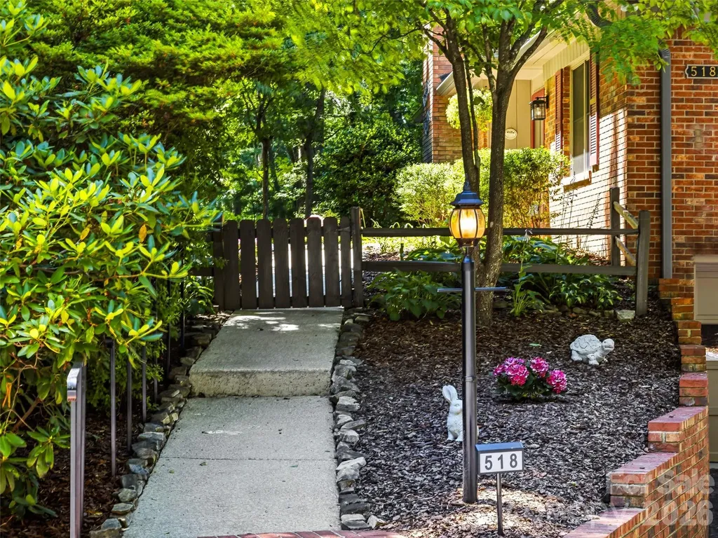 518 Starmount Lane Hendersonville NC 28791