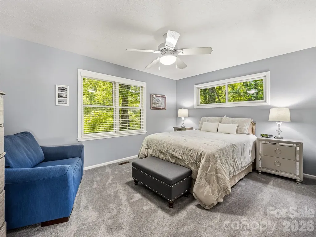 518 Starmount Lane Hendersonville NC 28791
