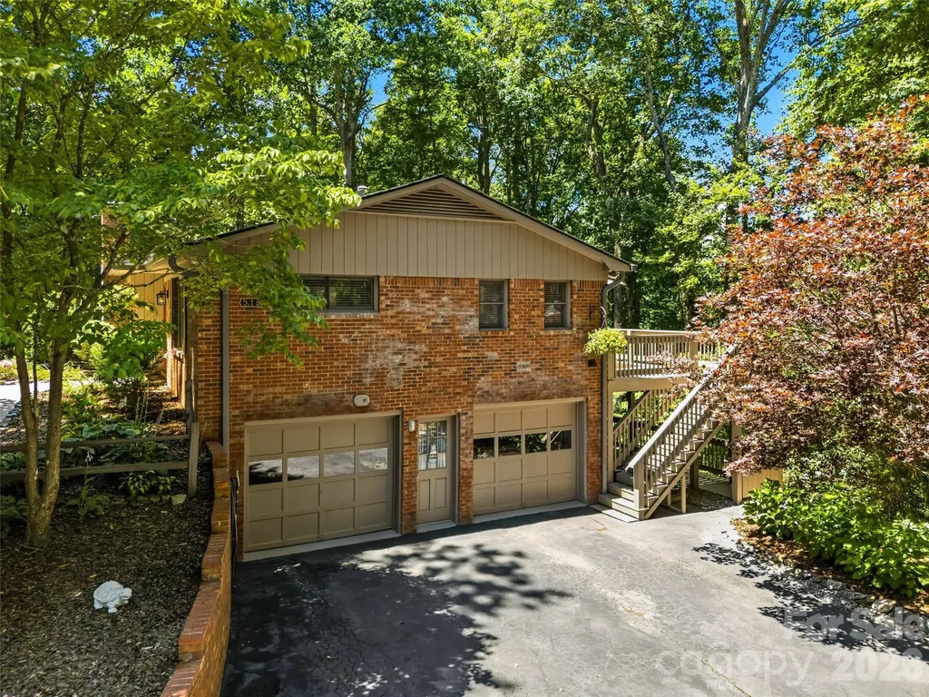 518 Starmount Lane Hendersonville NC 28791