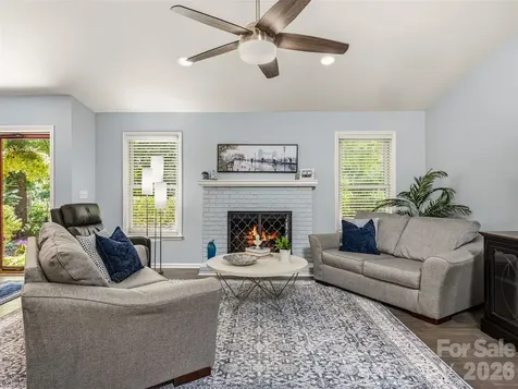 518 Starmount Lane Hendersonville NC 28791