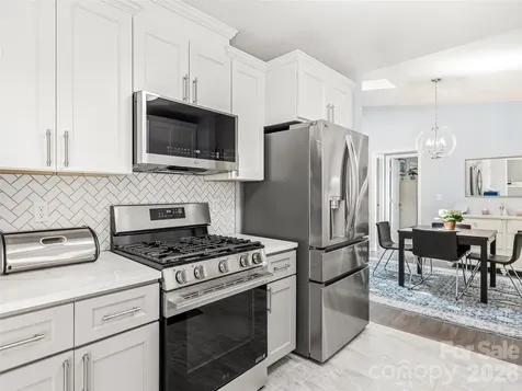 518 Starmount Lane Hendersonville NC 28791