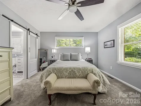 518 Starmount Lane Hendersonville NC 28791