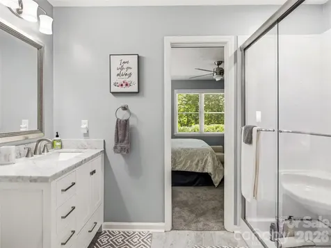 518 Starmount Lane Hendersonville NC 28791
