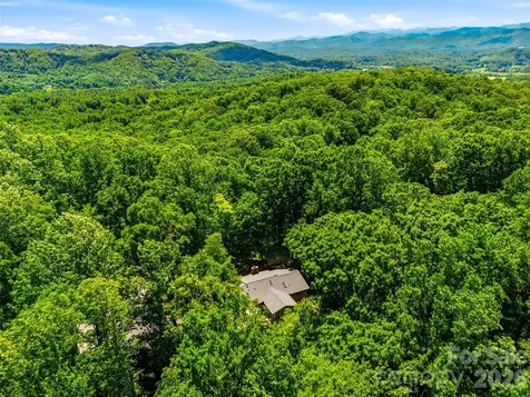 518 Starmount Lane Hendersonville NC 28791