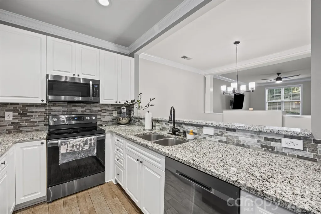 11143 Dundarrach Lane Charlotte NC 28277