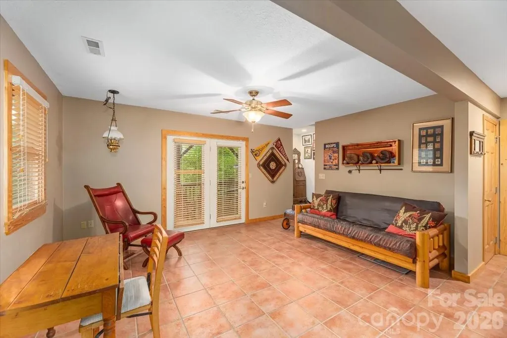 30 Rhododendron Drive Waynesville NC 28786