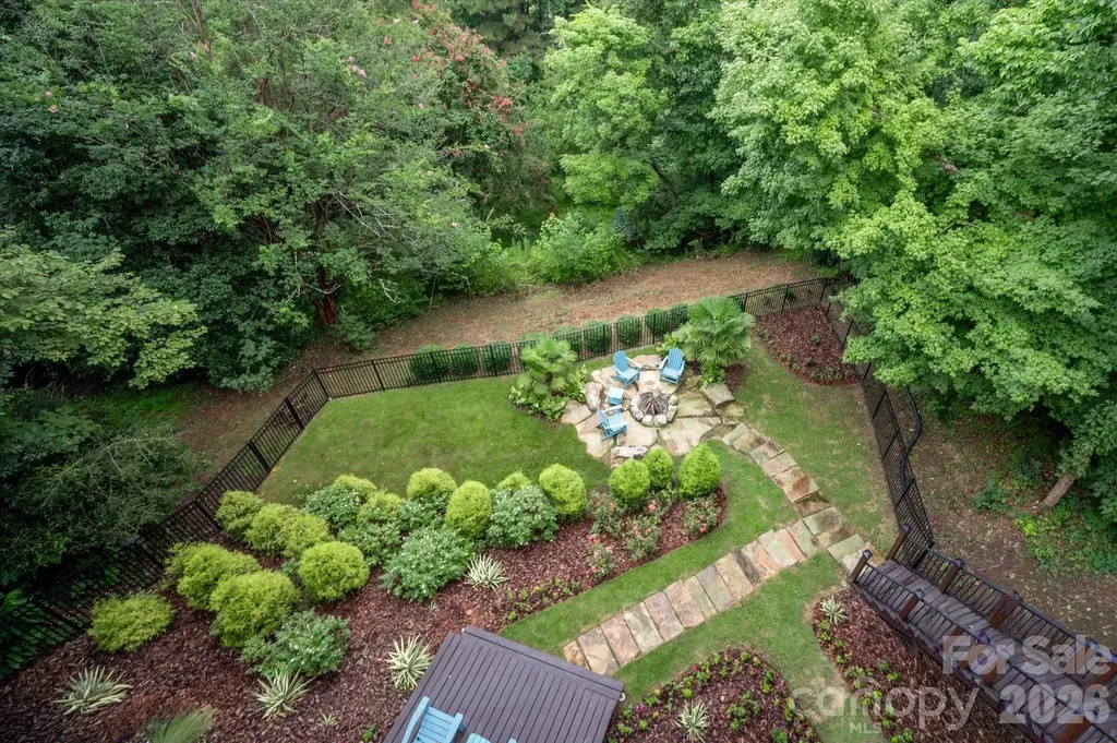 6812 Linkside Court Charlotte NC 28277