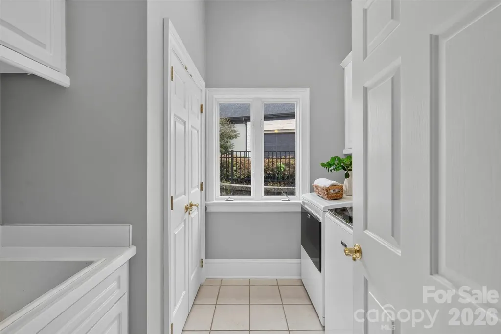 6812 Linkside Court Charlotte NC 28277