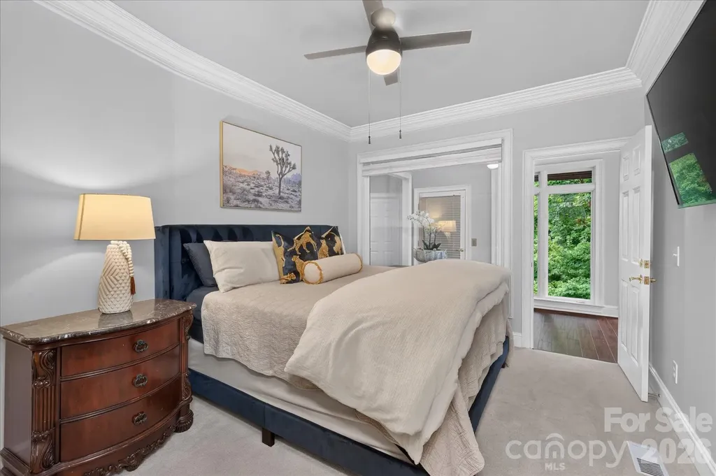 6812 Linkside Court Charlotte NC 28277
