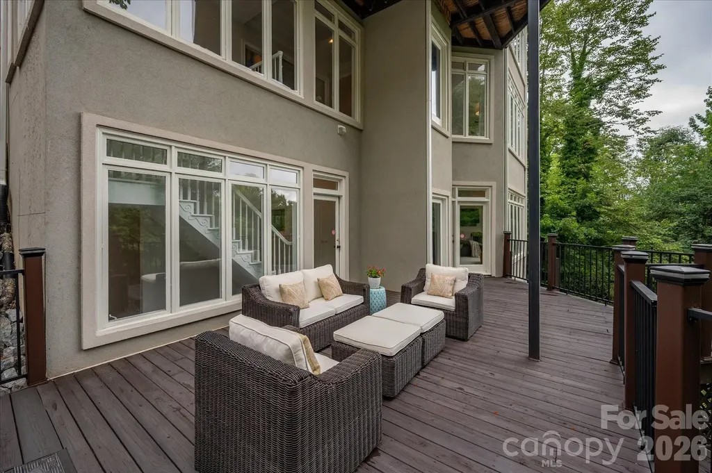 6812 Linkside Court Charlotte NC 28277