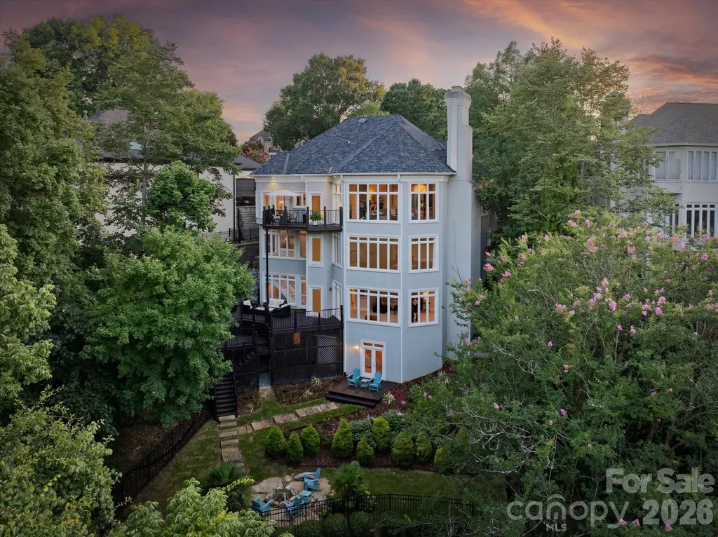 6812 Linkside Court Charlotte NC 28277