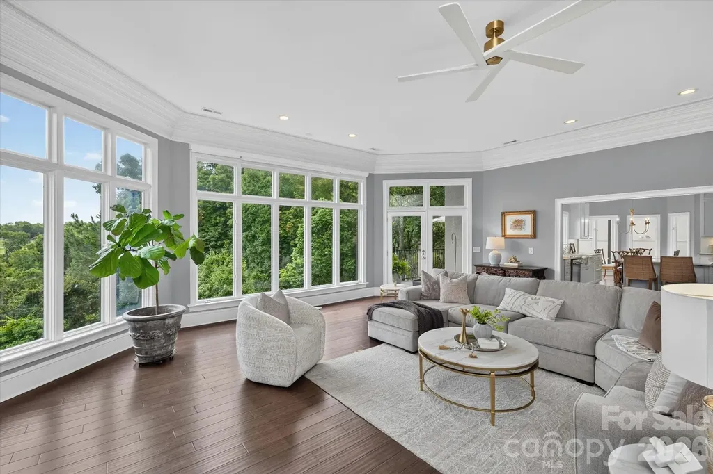 6812 Linkside Court Charlotte NC 28277