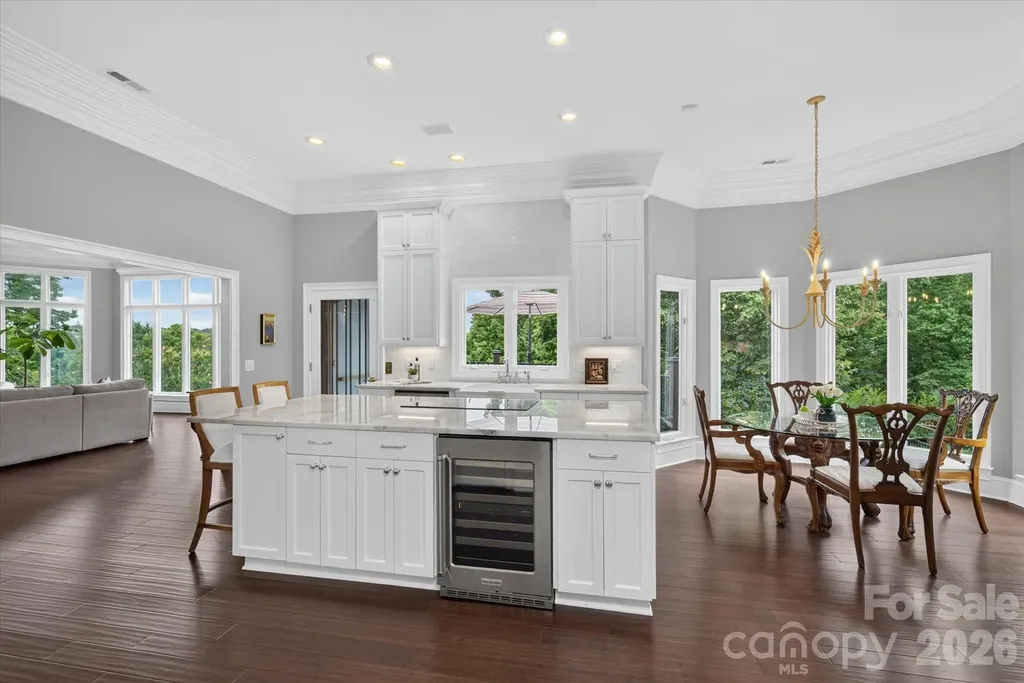 6812 Linkside Court Charlotte NC 28277