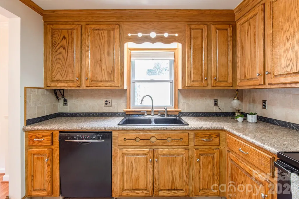 711 Linwood Road Kings Mountain NC 28086