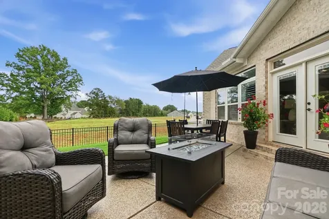 3006 Constitution Lane Gastonia NC 28056