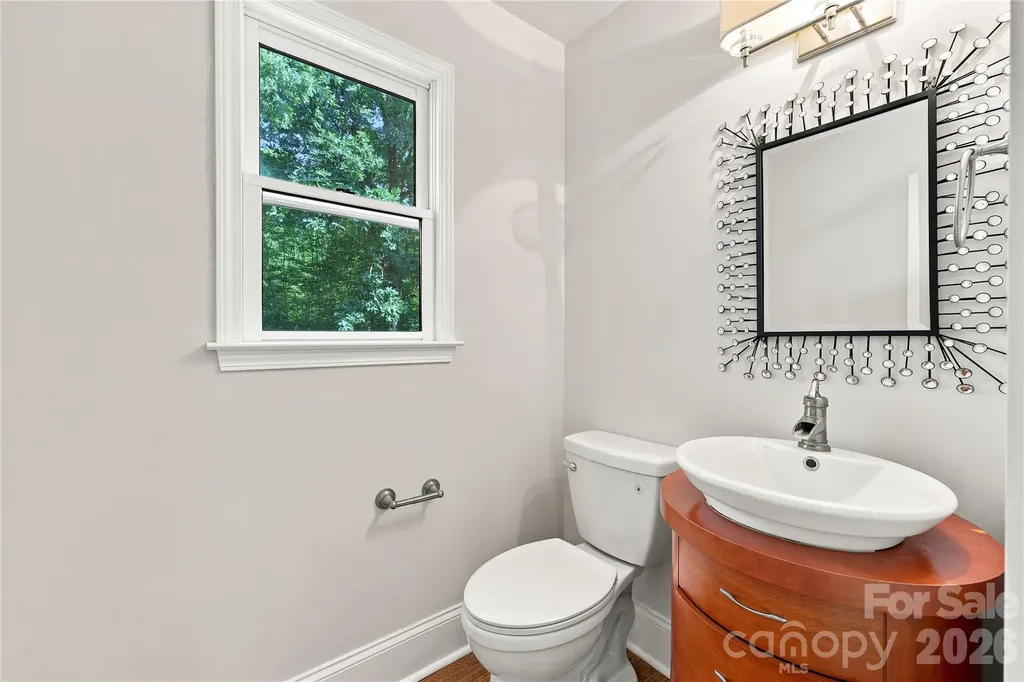 122 W Tattersall Drive Statesville NC 28677