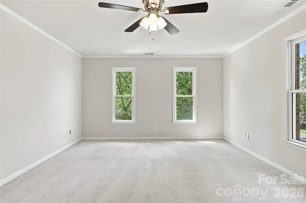 122 W Tattersall Drive Statesville NC 28677