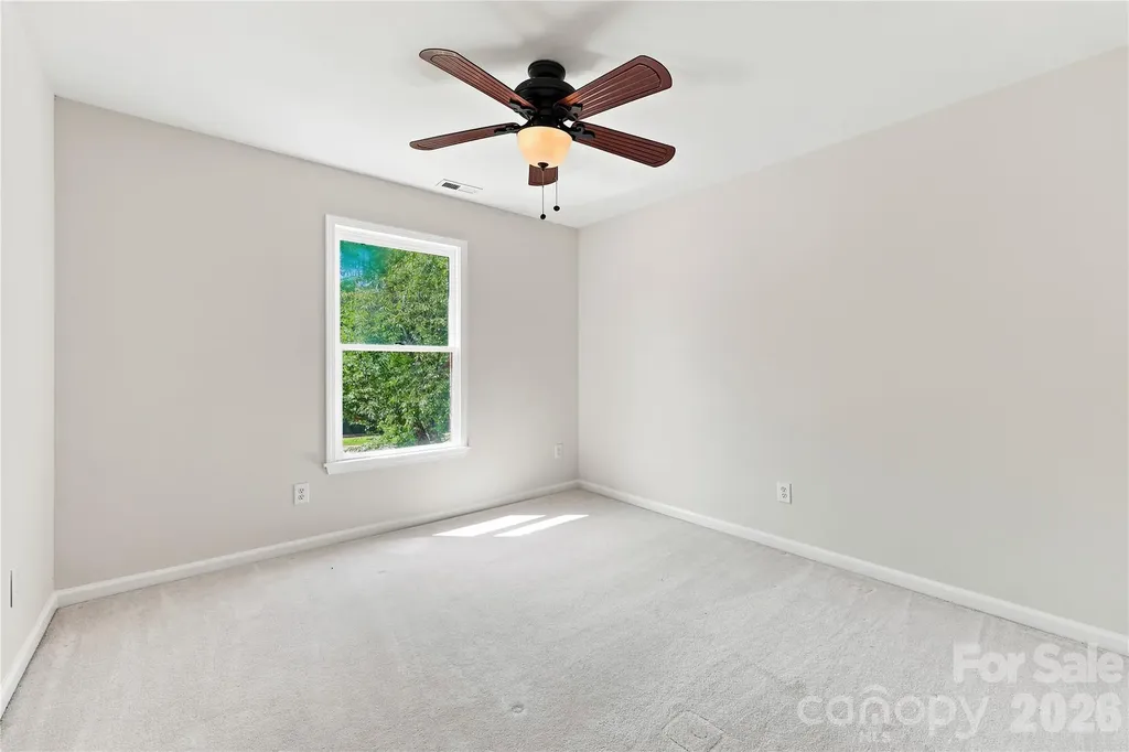 122 W Tattersall Drive Statesville NC 28677