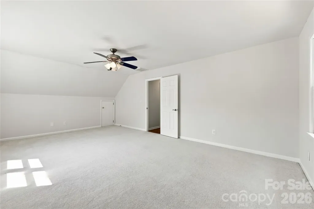 122 W Tattersall Drive Statesville NC 28677