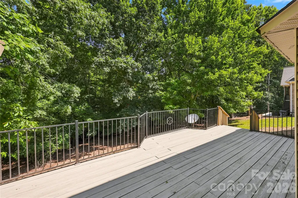 122 W Tattersall Drive Statesville NC 28677