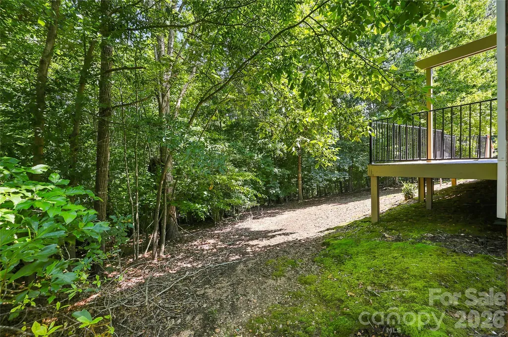122 W Tattersall Drive Statesville NC 28677