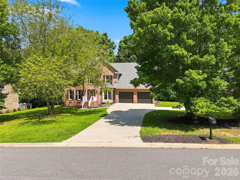 122 W Tattersall Drive Statesville NC 28677