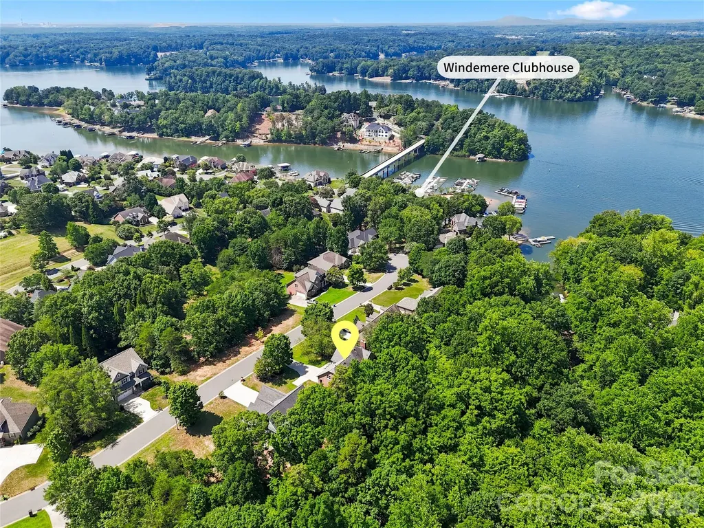 122 W Tattersall Drive Statesville NC 28677