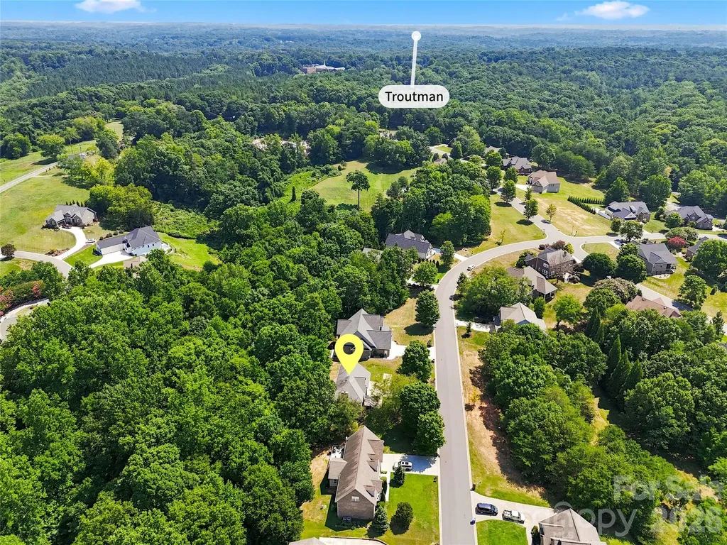 122 W Tattersall Drive Statesville NC 28677