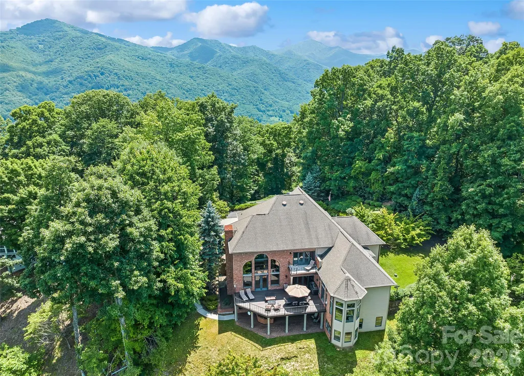 106 Coyote Ridge Maggie Valley NC 28751