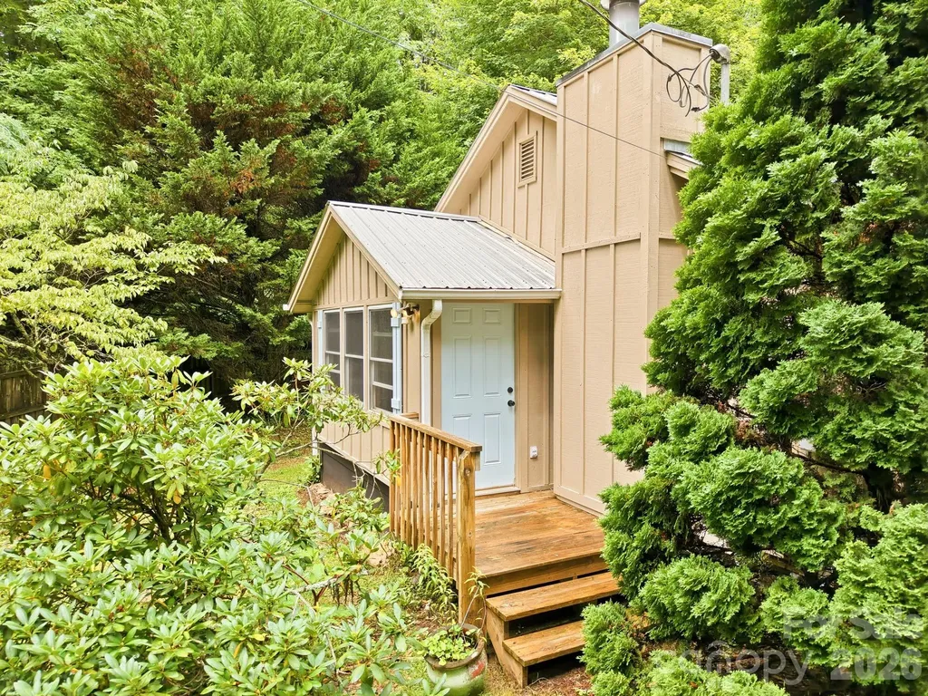 98 Secluded Cove Waynesville NC 28785