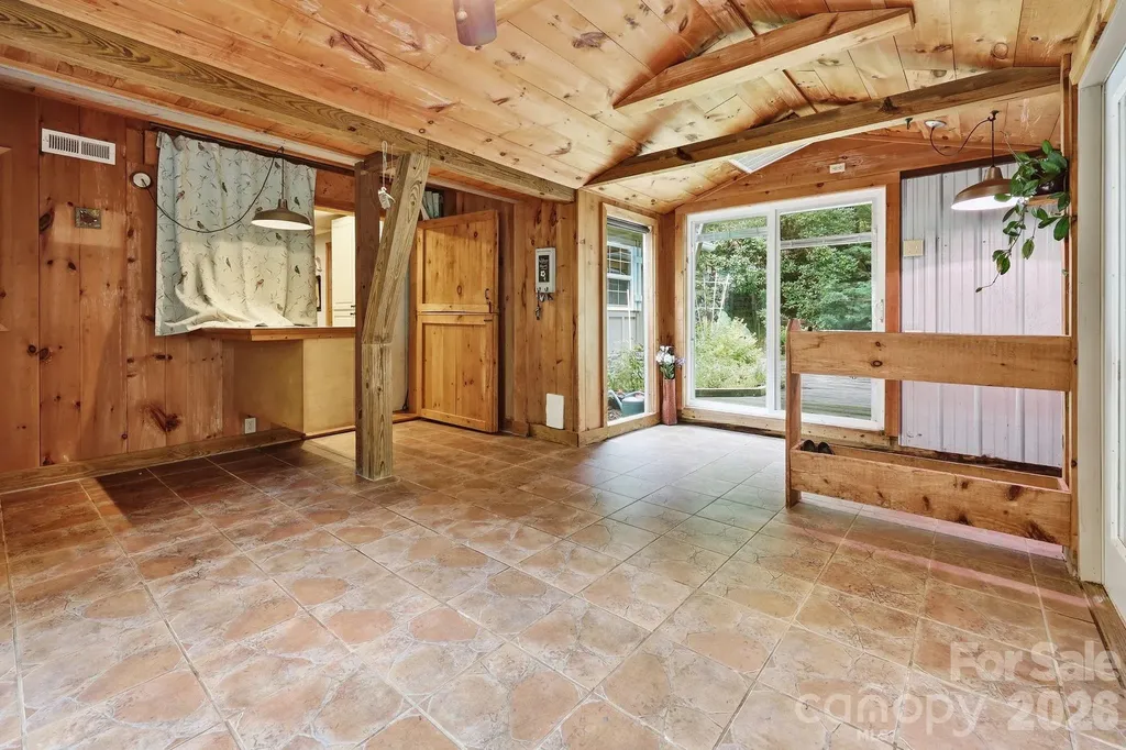 98 Secluded Cove Waynesville NC 28785
