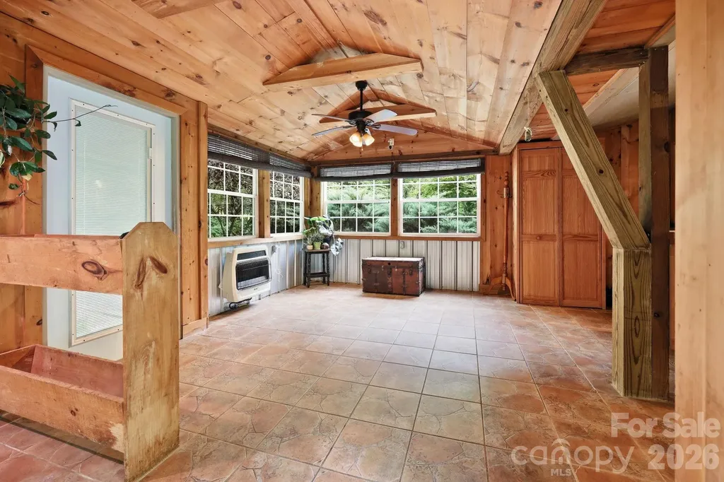 98 Secluded Cove Waynesville NC 28785