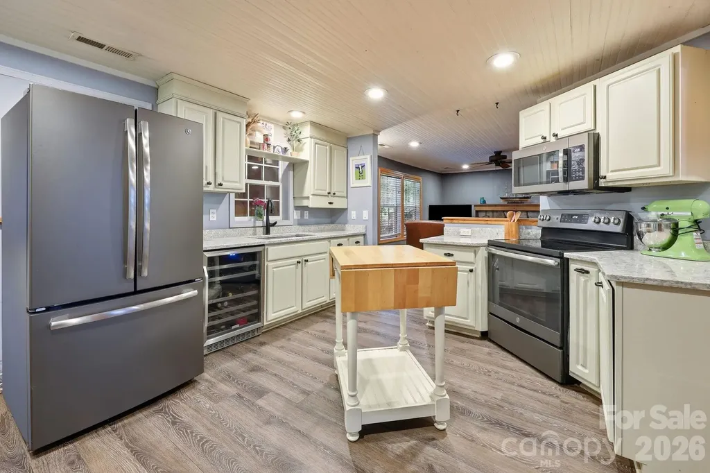 98 Secluded Cove Waynesville NC 28785