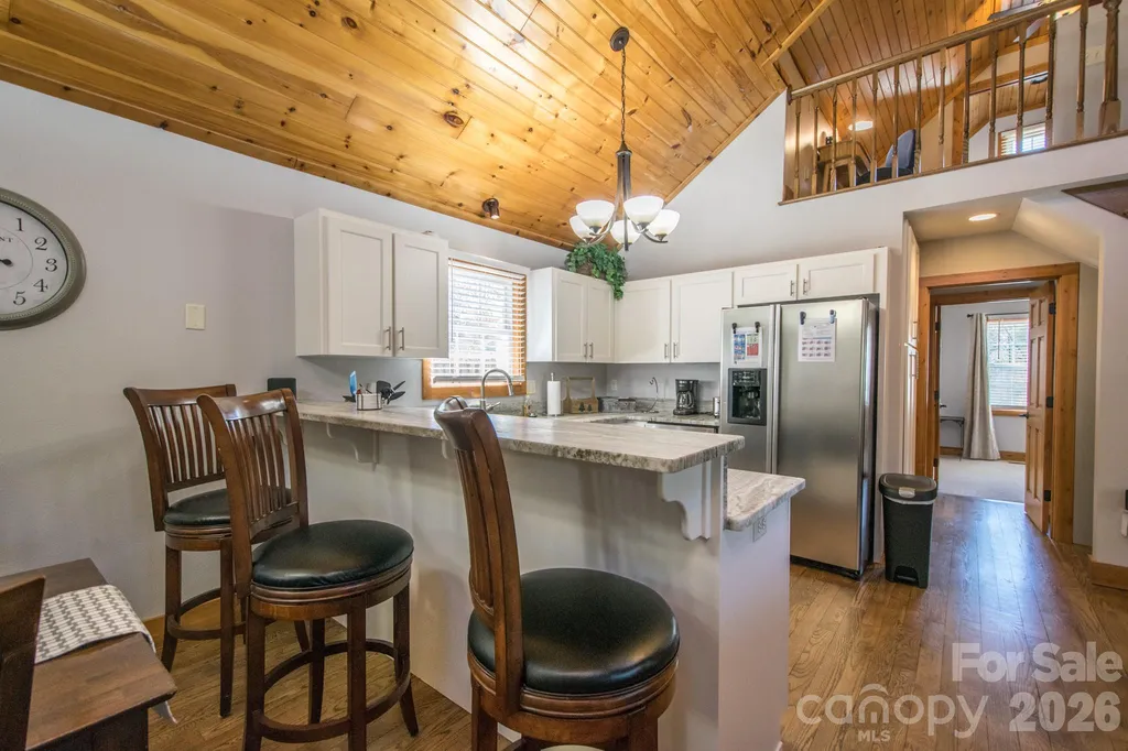 43 Evan Tyler Lane Horse Shoe NC 28742