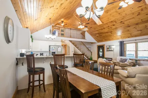 43 Evan Tyler Lane Horse Shoe NC 28742