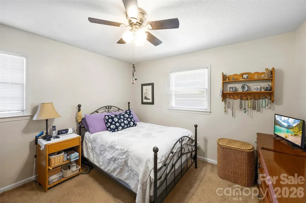 6010 Pleasant Grove Road Charlotte NC 28216