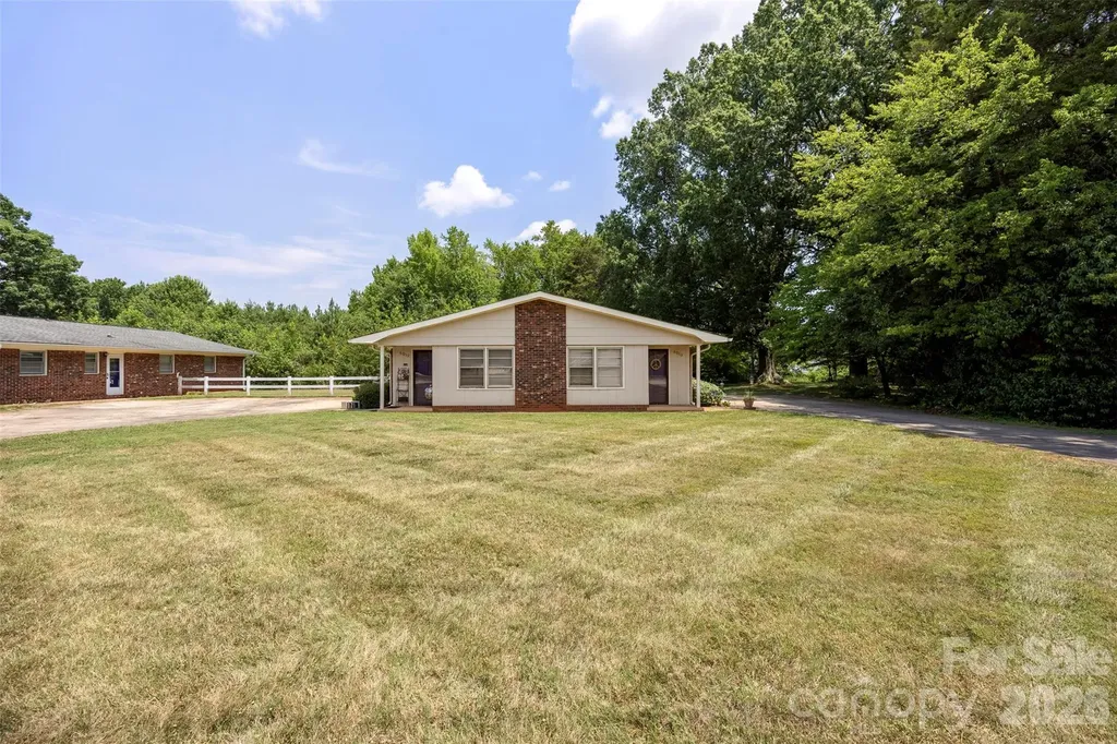 6010 Pleasant Grove Road Charlotte NC 28216