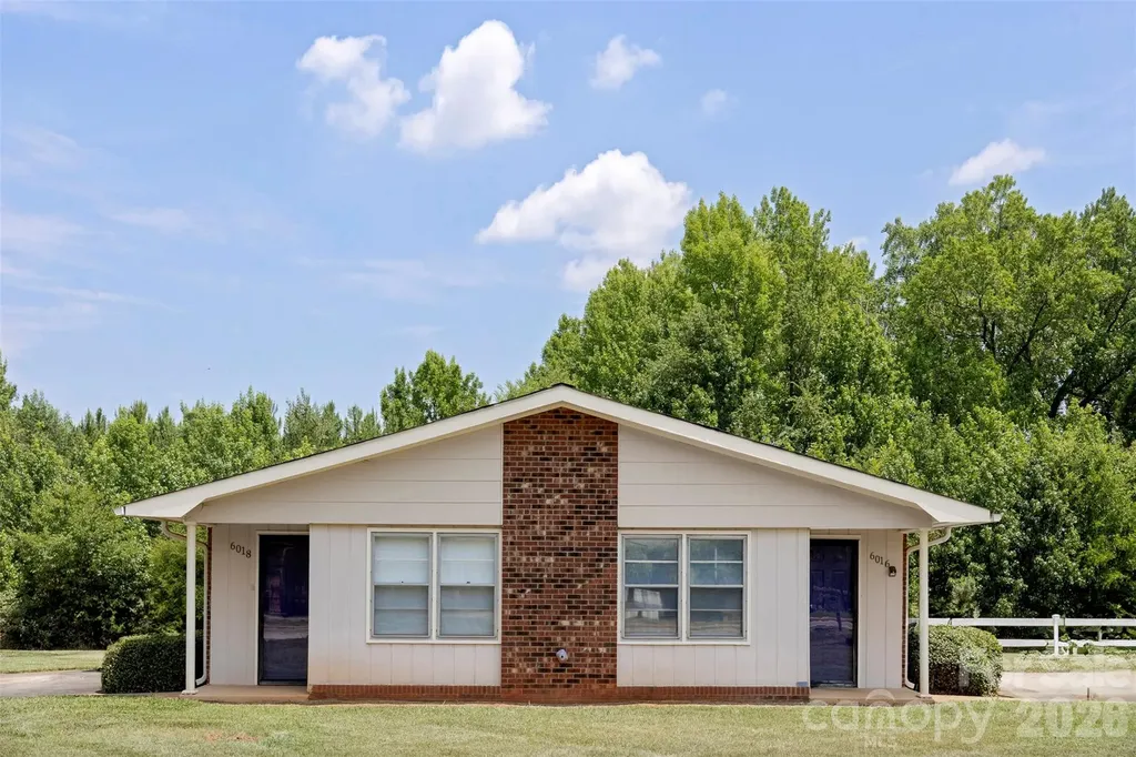 6010 Pleasant Grove Road Charlotte NC 28216