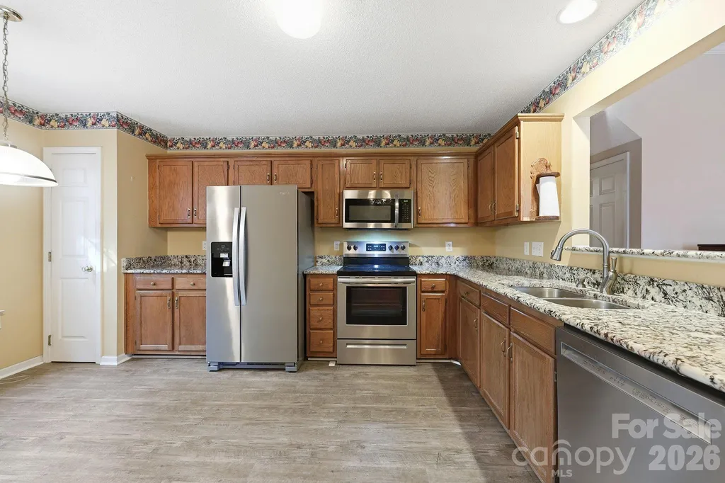 2430 Saguaro Lane Kannapolis NC 28083