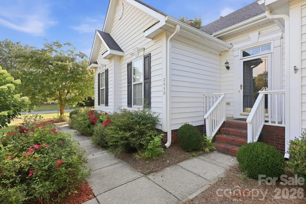 2430 Saguaro Lane Kannapolis NC 28083