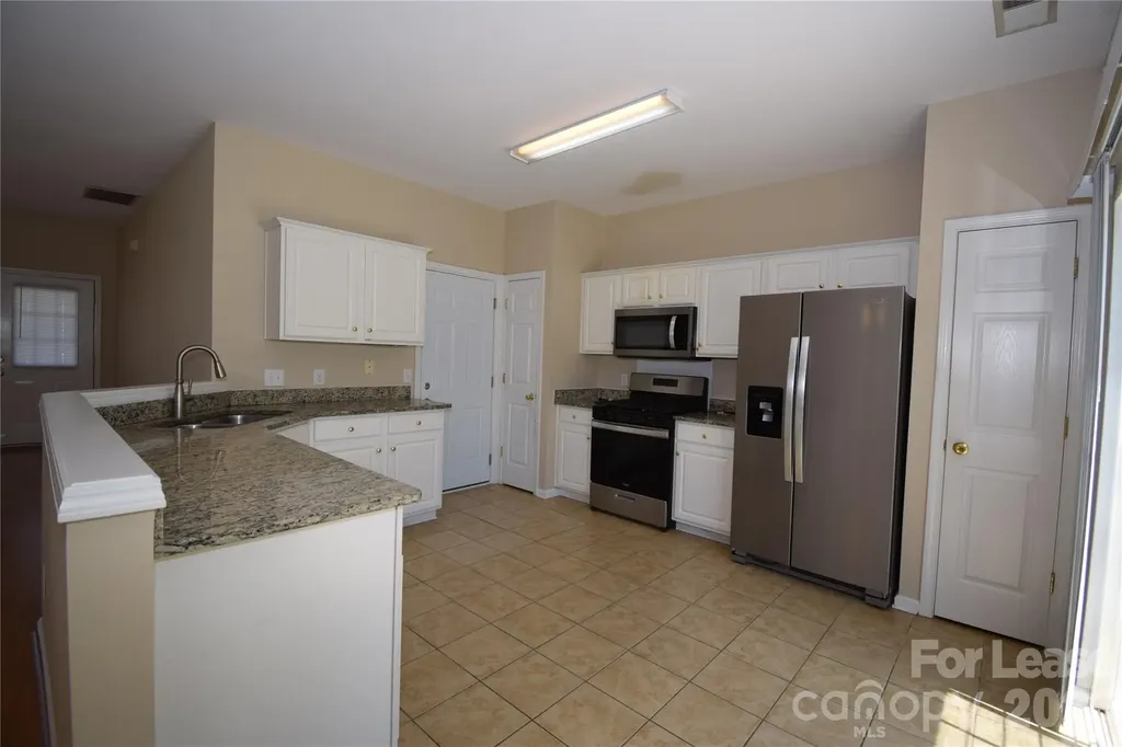 3322 Elizabeth Glen Drive Charlotte NC 28270