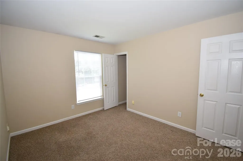 3322 Elizabeth Glen Drive Charlotte NC 28270