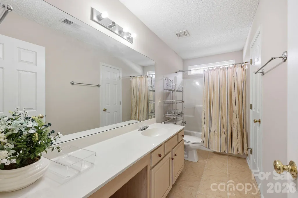 8818 Norway Court Charlotte NC 28269