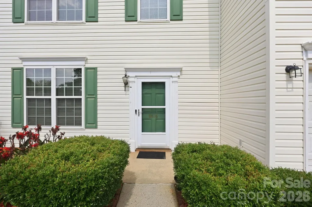 8818 Norway Court Charlotte NC 28269