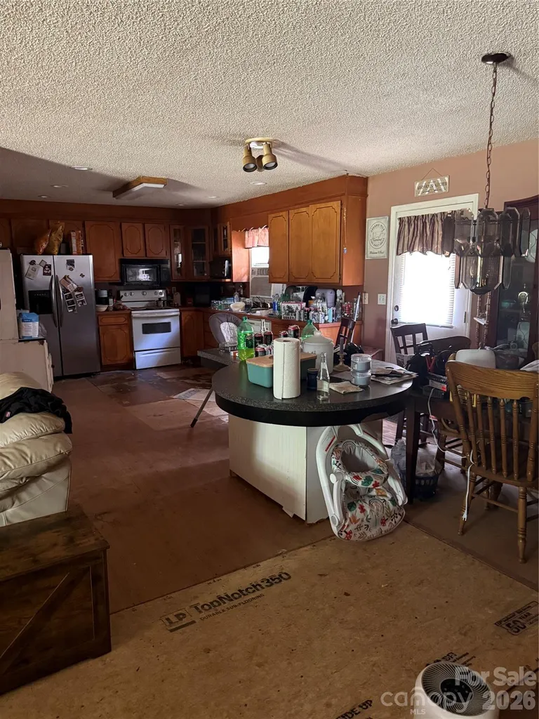 4355 Bob Street Claremont NC 28610
