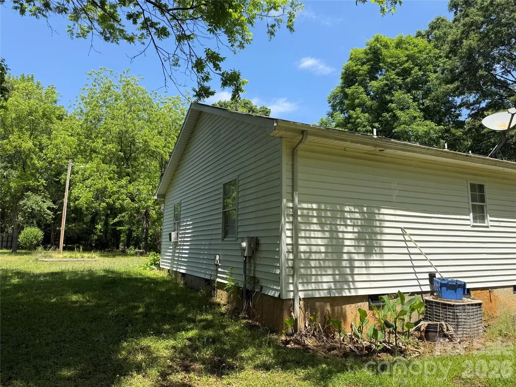 4355 Bob Street Claremont NC 28610