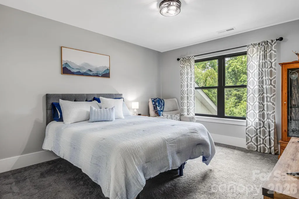 67 Apple Meadow Court Hendersonville NC 28739