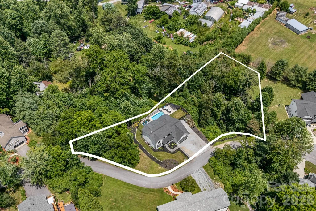 67 Apple Meadow Court Hendersonville NC 28739