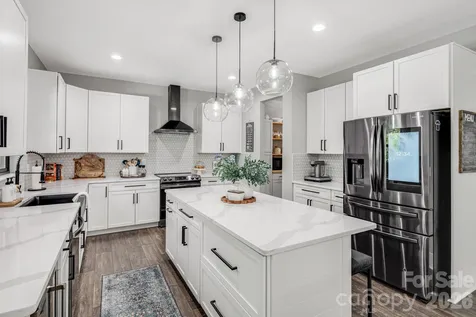 67 Apple Meadow Court Hendersonville NC 28739